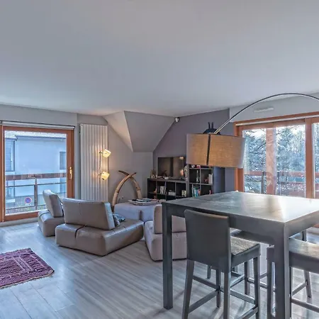 T5 Duplex : Proche Lac Et Commodites.
