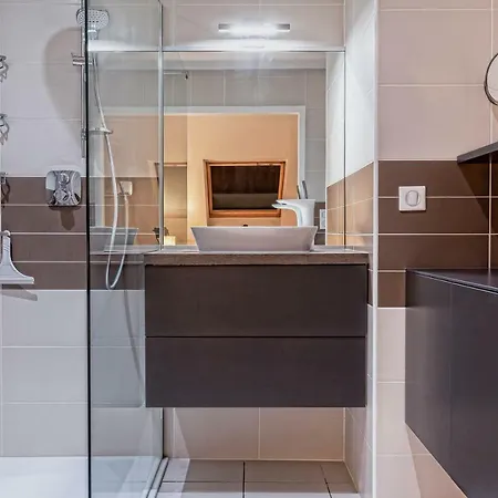 아파트 T5 Duplex : Proche Lac Et Commodites.